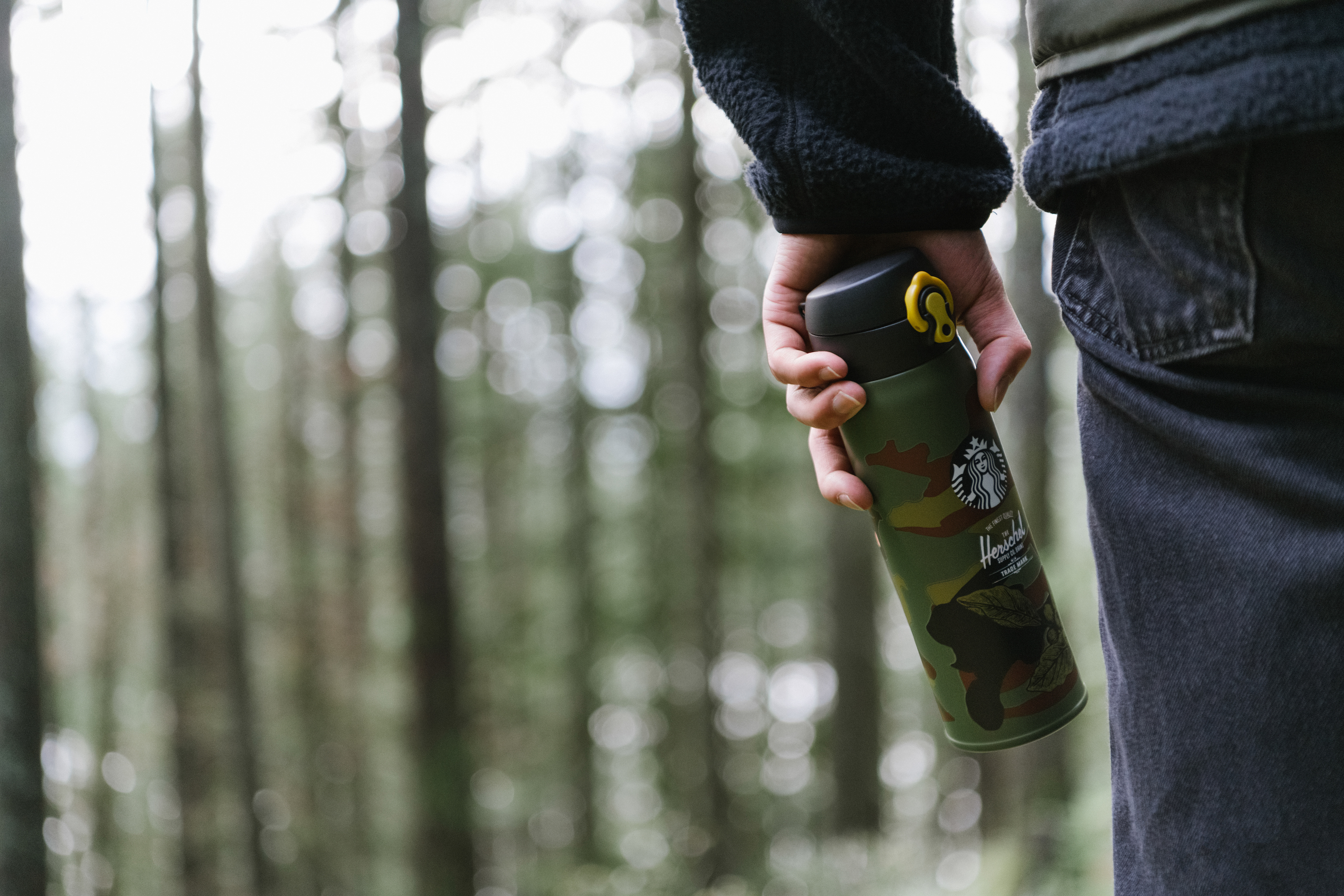 Herschel Supply 携手星巴克中国呈献冬季特别合作系列