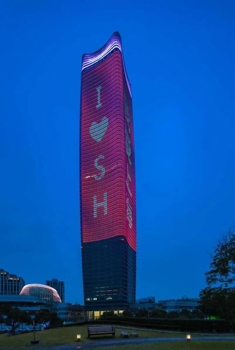 涓婃捣甯傝櫣鍙ｅ尯绗洓涓績,涓婃捣铏瑰彛绗洓涓績