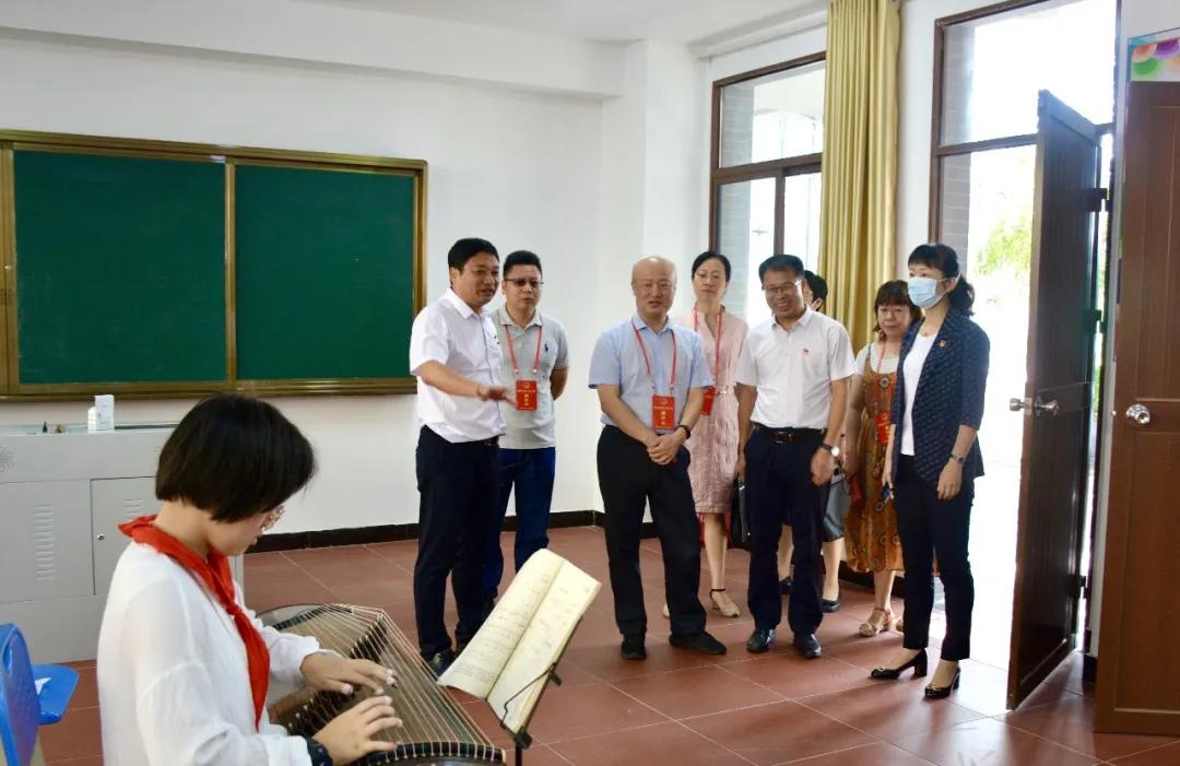 晋安区人大常委会视察福州七中“省一级达标高中”创建工作