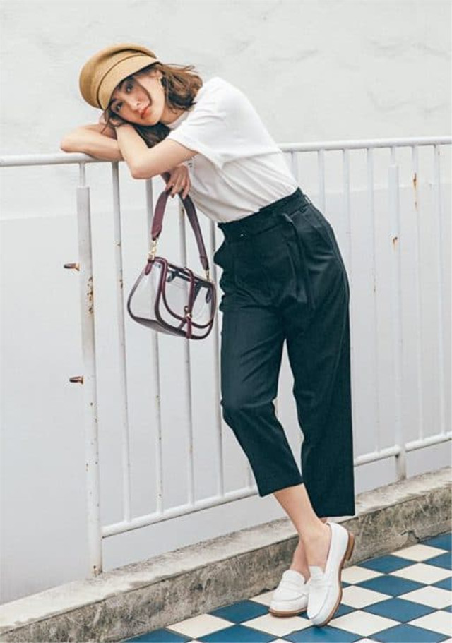 适合脸大戴的帽子百搭,出门洋气又百搭的帽子就戴它