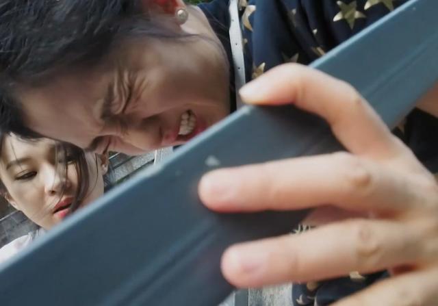 谢娜来张家界,谢娜在节目里在天梯滑倒的视频