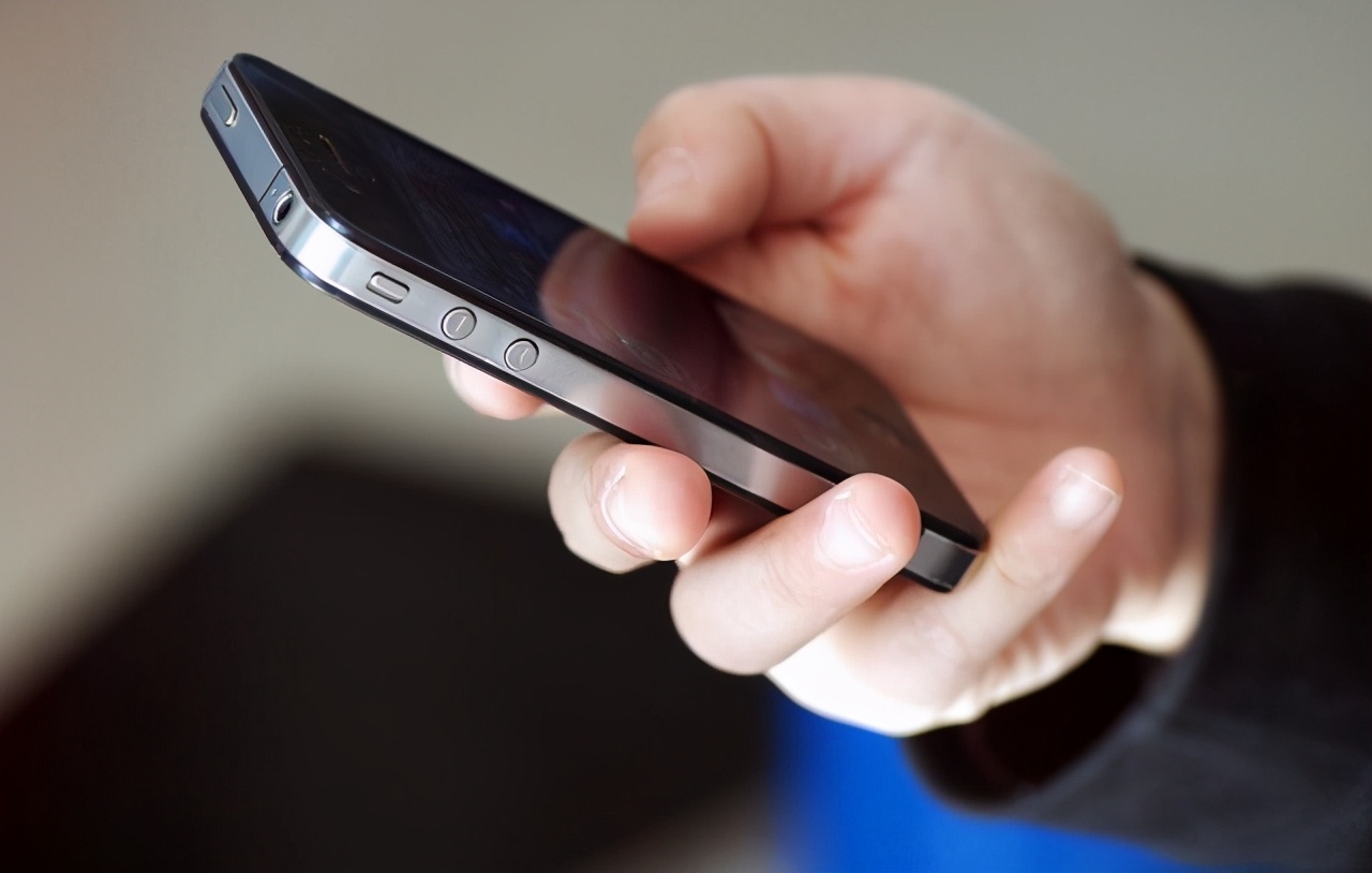 不止8元套餐,“铁令”下达之后,中国移动“变了”,套路再见