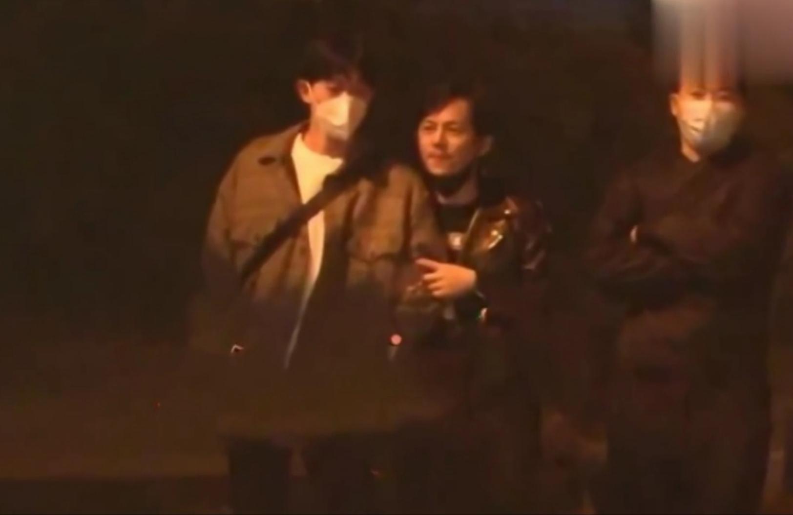 起底的商业版图,何炅餐饮店