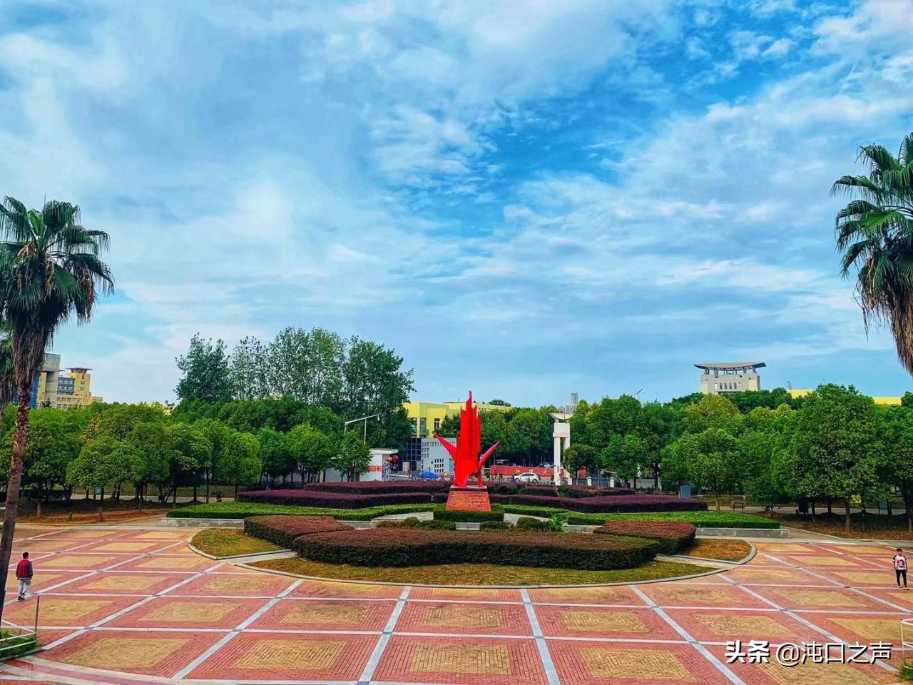 武汉经济开发区第一高中,武汉开发区一中是初中还是高中