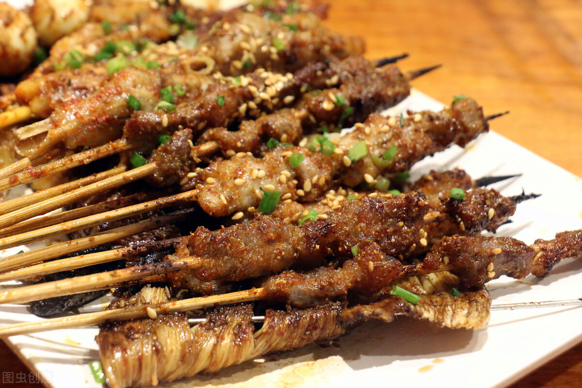 *疆新**羊肉串,其实烤箱也可以,没有了烟熏火燎,还贼正宗想不想学