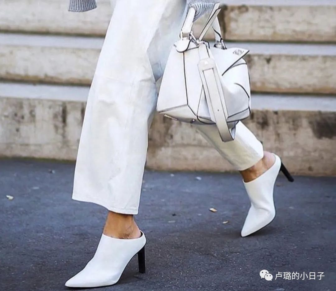要说高级感的包，标配一定是白色包