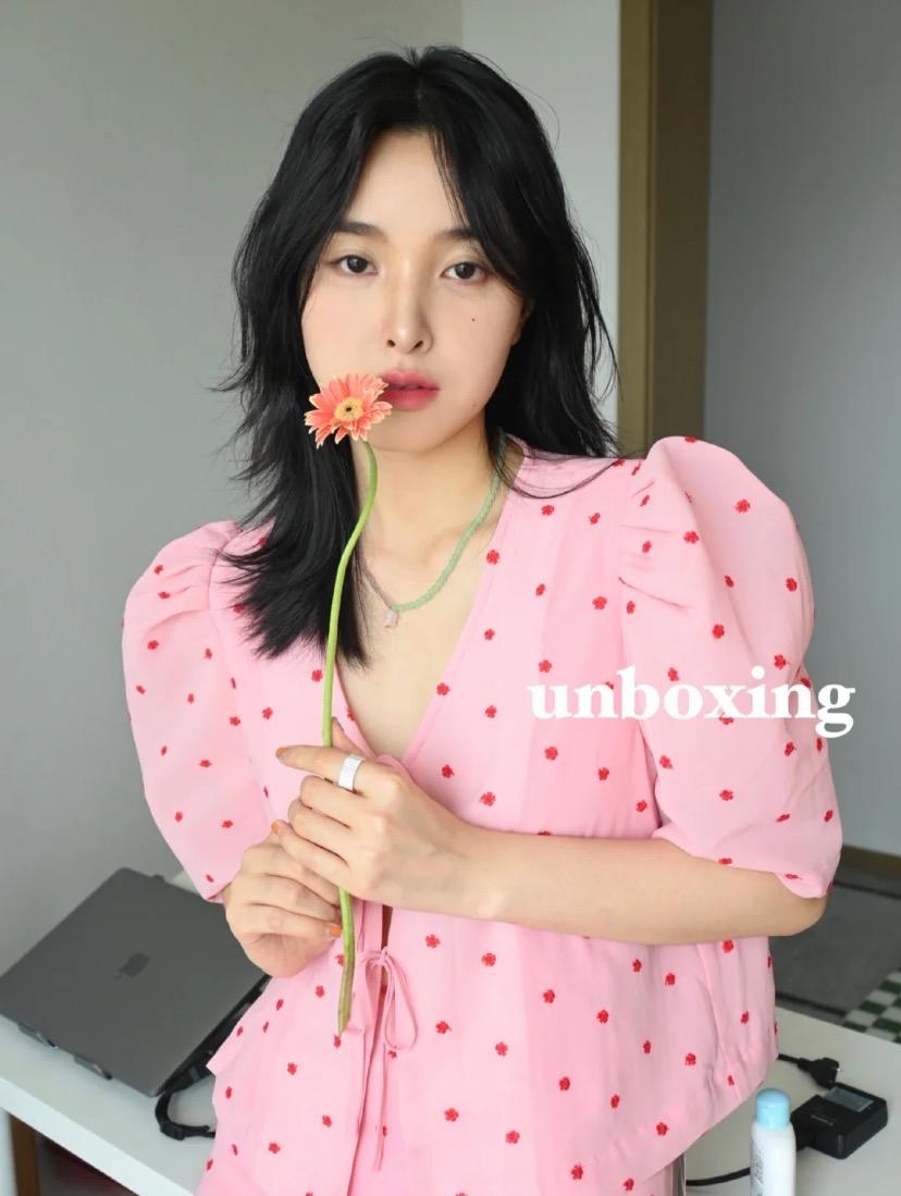 披发显脸小的发型,初中生可以扎的发型显脸小超可爱