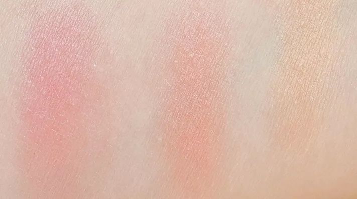 早就该买美容仪、水之密语、大宝天天见，本月爱用让你嗨皮又逆龄