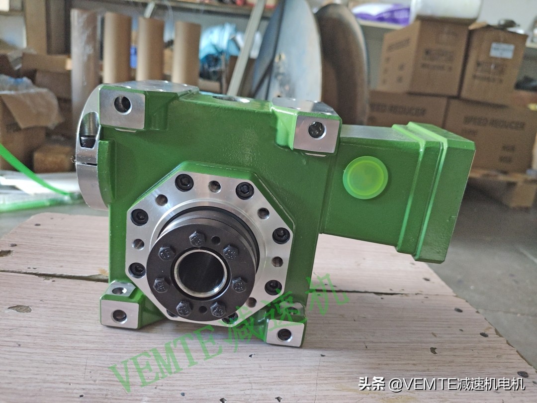 减速机蜗轮蜗杆有间隙,rv蜗轮蜗杆减速机如何调整间隙