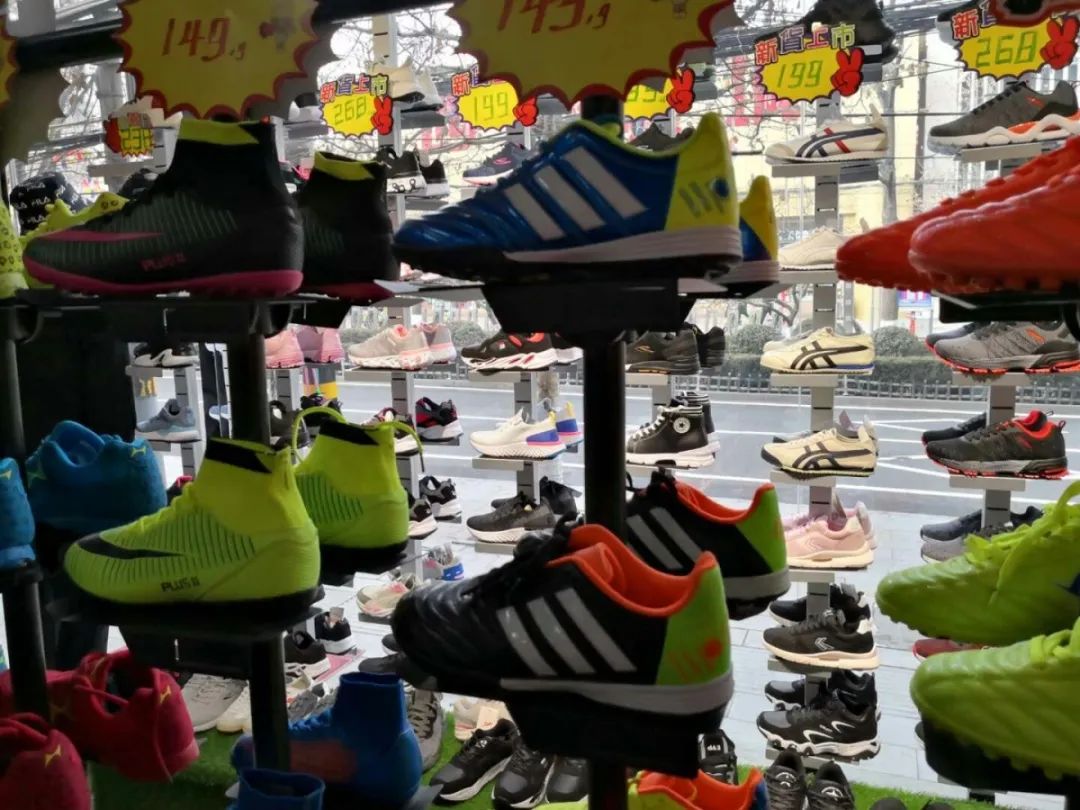 理疗床315打假视频,315打假直播工作人员现场观看