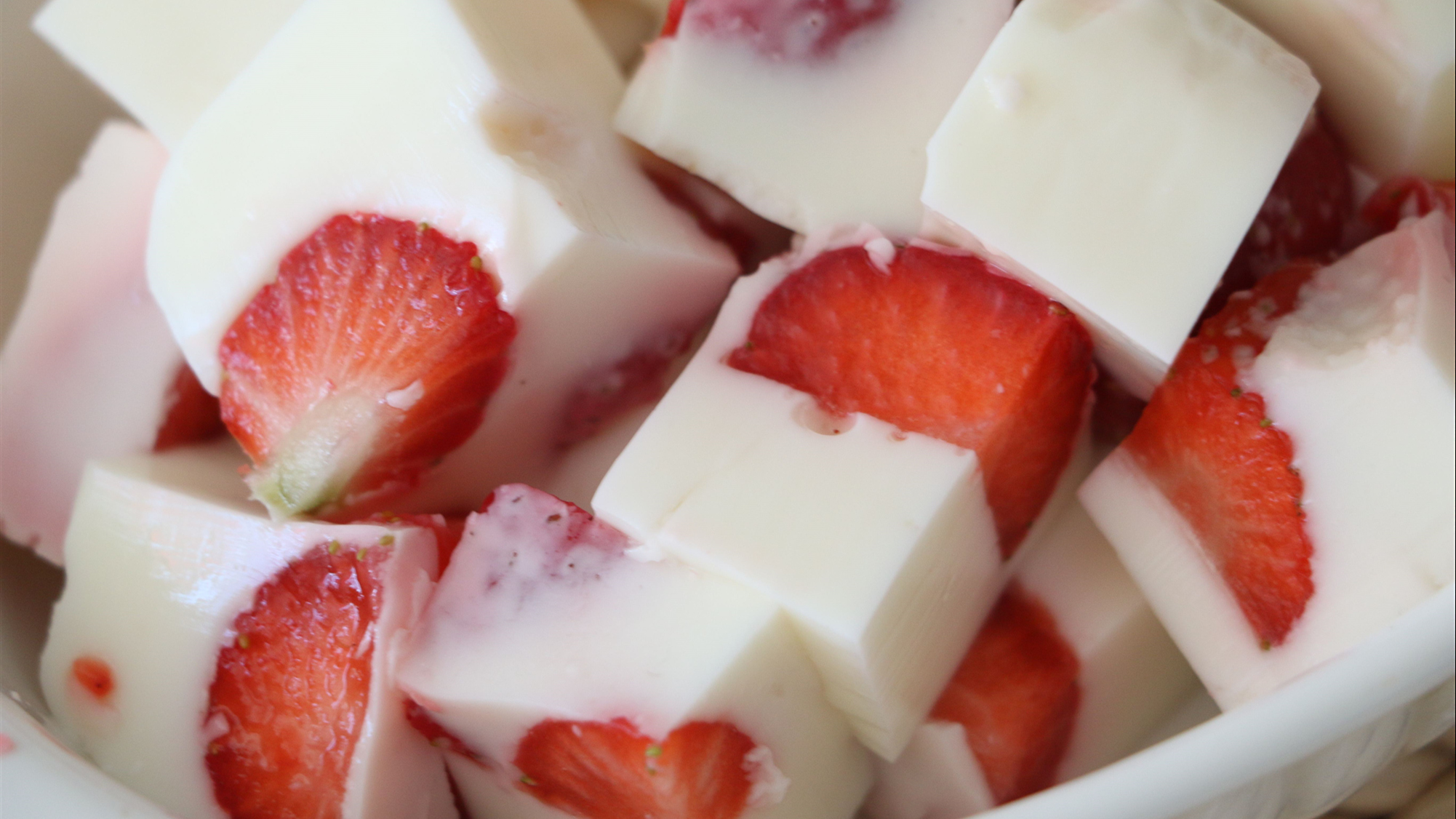 冷冰冰果冻的正确做法,夏天做的果冻怎么才能让果冻好吃