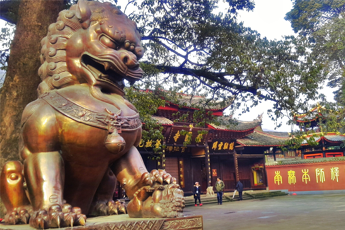 峨眉山怎么玩景点攻略视频,峨眉山旅游攻略超详细