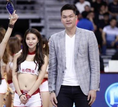 cba啦啦队黄逸辉图片,cba最美啦啦队长是谁