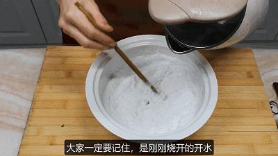 饺子馅不能加什么调料,饺子馅最好不要放两味料