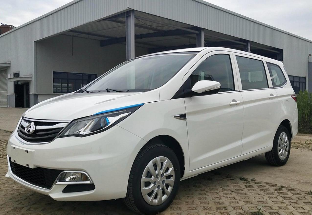 长安欧尚a600mpv自动挡二手,欧尚a600算是mpv吗