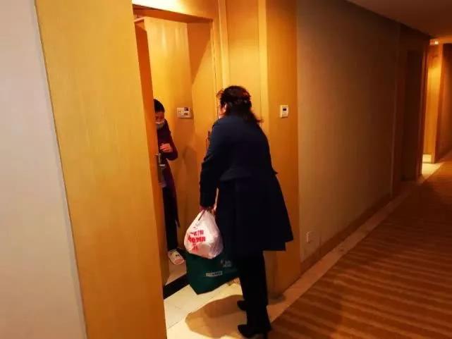 战疫前线危险依旧,全民战疫皆英雄