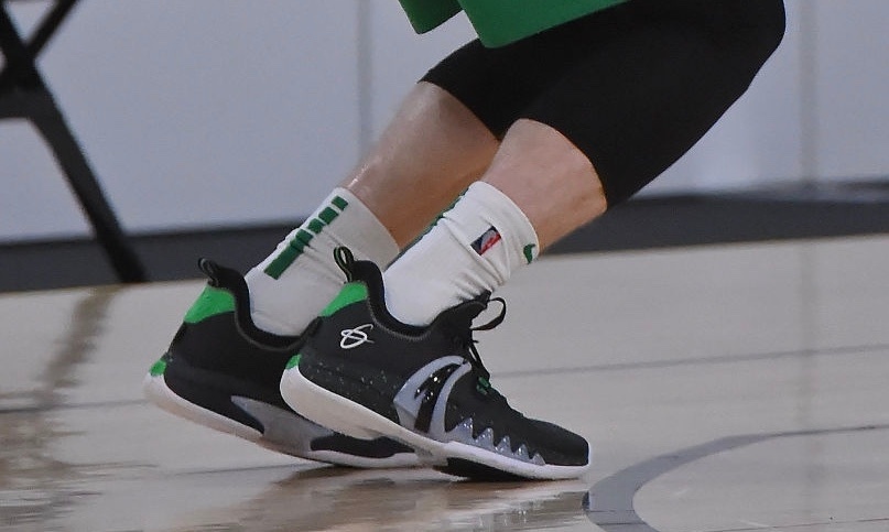 海沃德4与韦德之道10,海沃德上脚新鞋