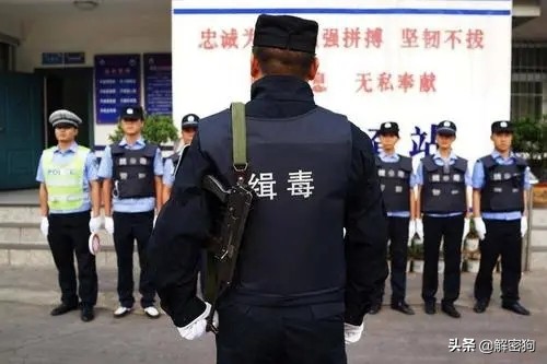 美国费城街头宛如丧尸电影原视频,最新费城肯辛顿大街丧尸视频