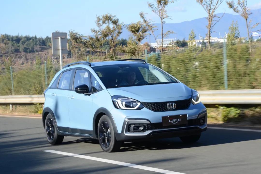 适合女生买的新手车推荐,买什么车最好看又便宜女士开的