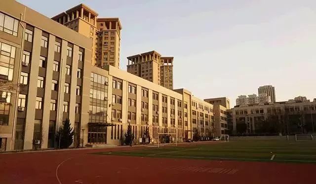 八中高中全景图,2019高考八中