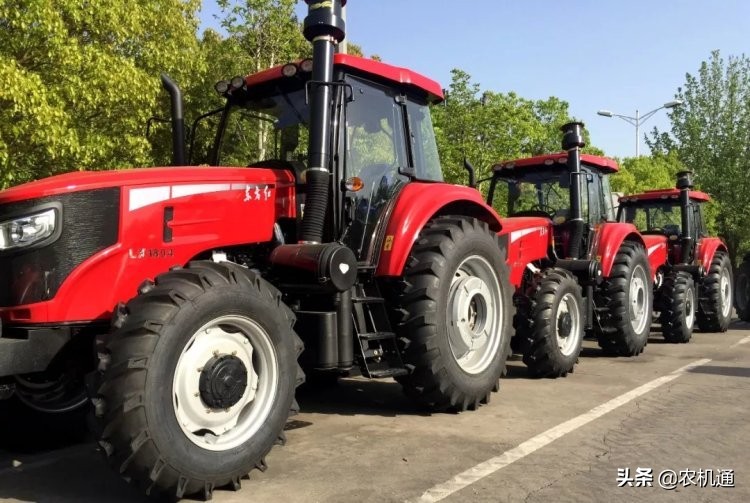 国产销量前五的1804拖拉机大PK，你更看好哪一款？