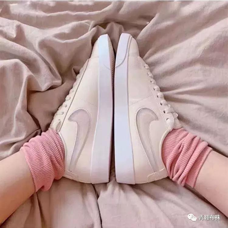 女生适合穿什么运动鞋跑步,矮个子女生穿什么运动鞋好看