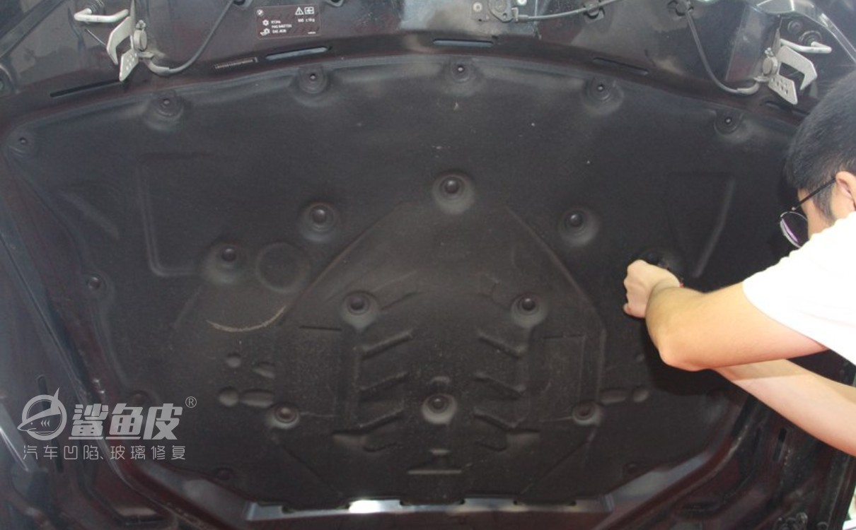 汽车凹陷修复最有效方法,汽车凹陷无痕修复最简单的方法
