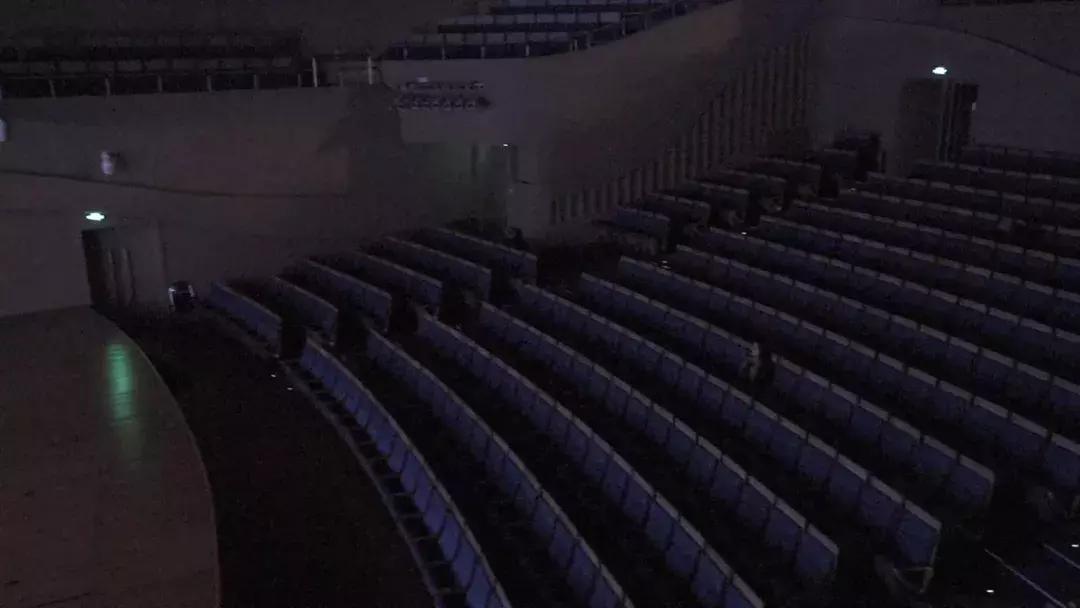 没有这两个妹妹，他就成为不了一位好导演！