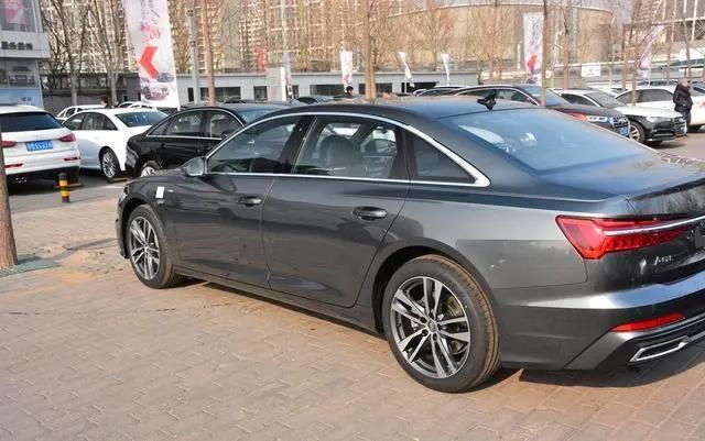 五系a6和e级哪个值得入手,5系e级a6l均顶配