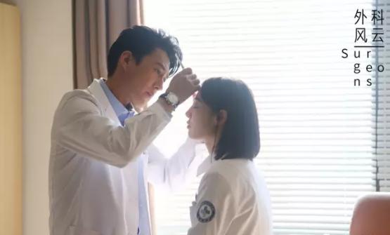 白百何靳东吻戏哪一集,靳东白百何吻戏在哪一集