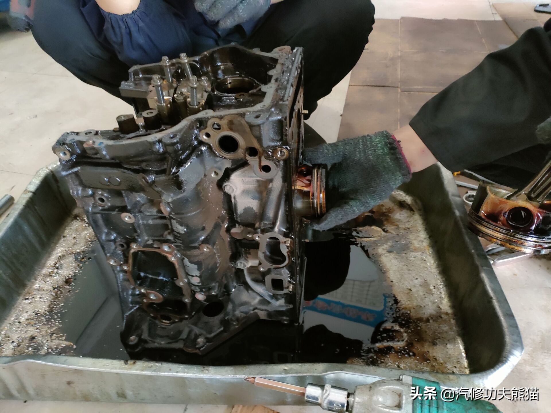 奥迪q5这车质量怎样,现在的奥迪q5烧机油