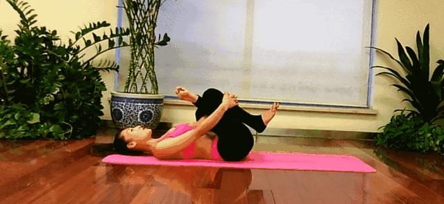 可以练臀的瑜伽体式,练臀的空中瑜伽体式