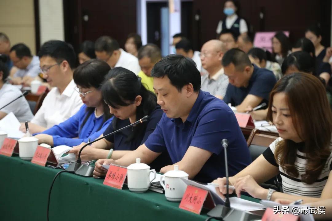 孩子教育应该是父母的基本责任,千万别忽视孩子的教育