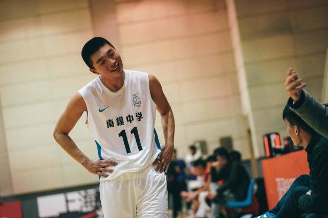 耐克高中生联赛可以现场观赛么,耐克高中生联赛什么时间打