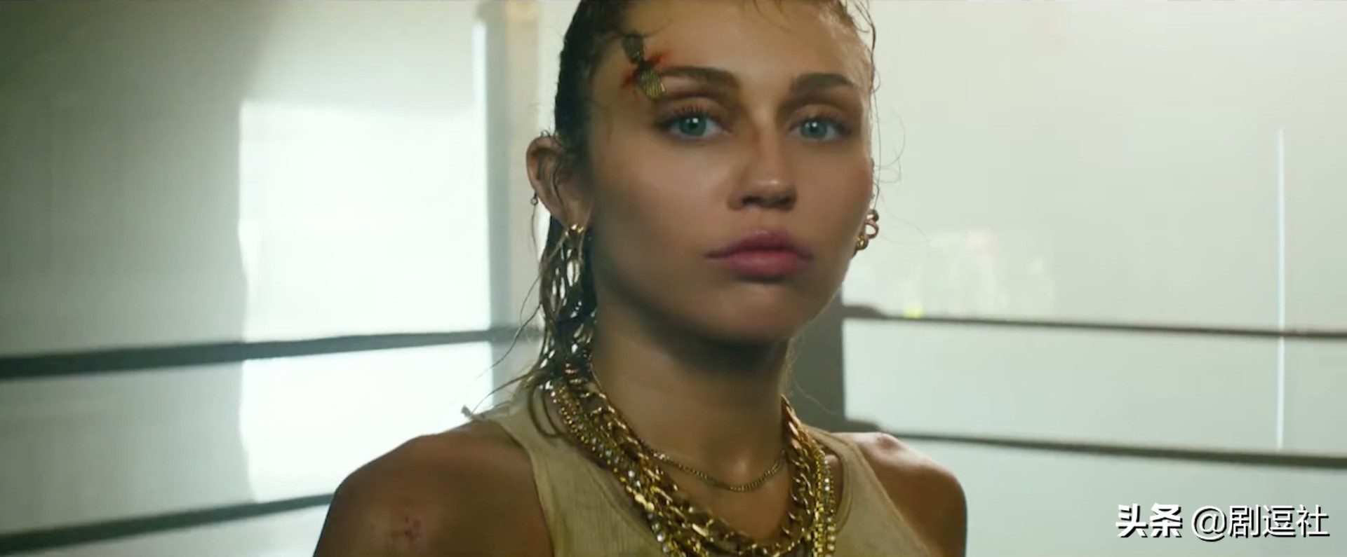 史诗级电影主题曲震撼发布，A妹麦粒打雷姐变身“霹雳娇娃”