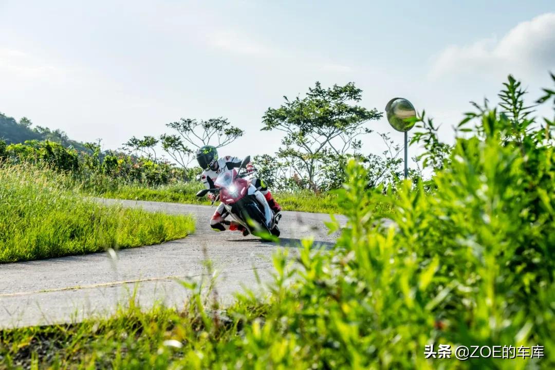 贝纳利tornado302配色,贝纳利龙卷风tornado252r缺点