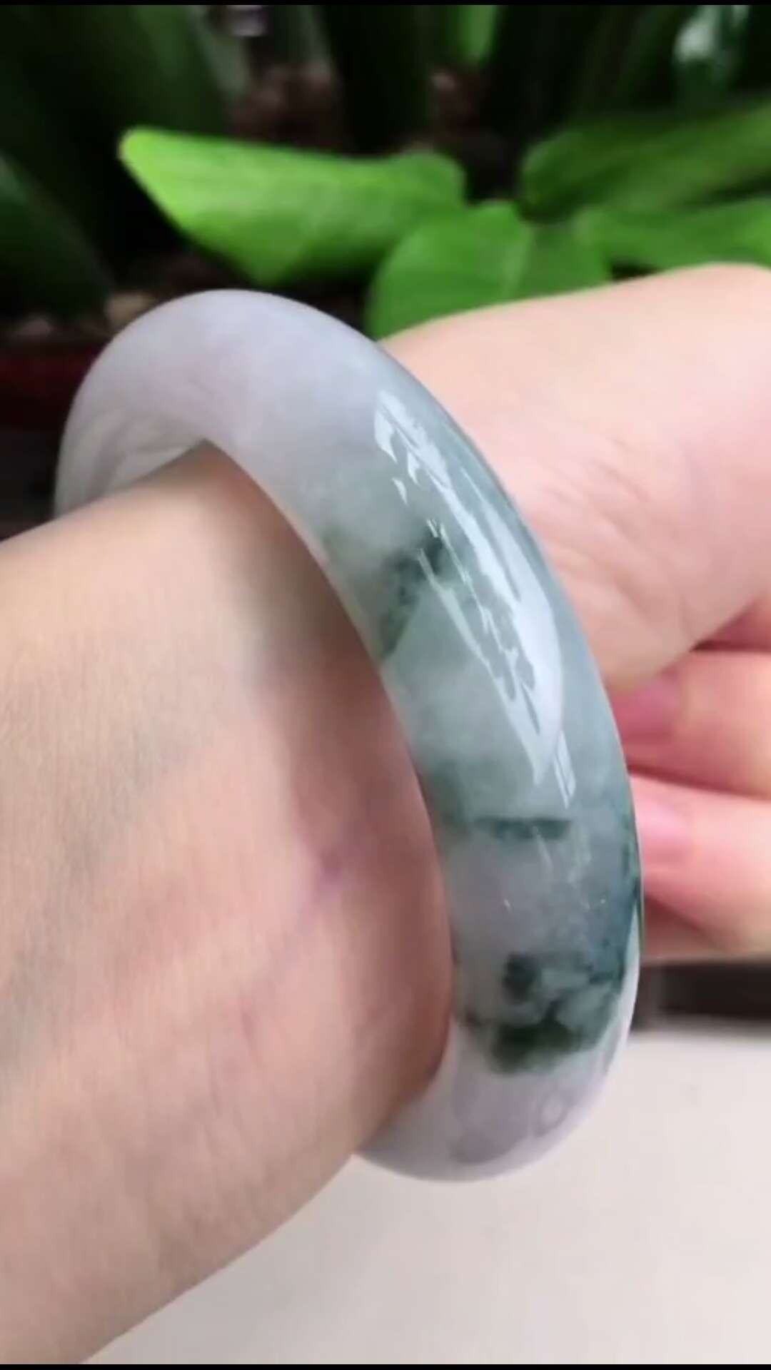 5000元糯种翡翠手镯,5000可以买到什么翡翠手镯