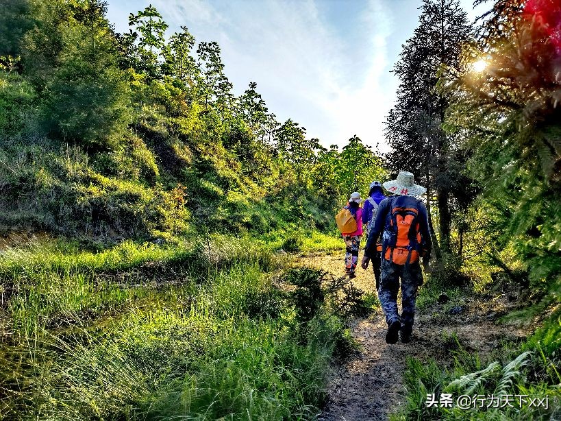 「追梦高山上的禅悟」探秘“南鳌太”越城岭，打卡鬼崽石