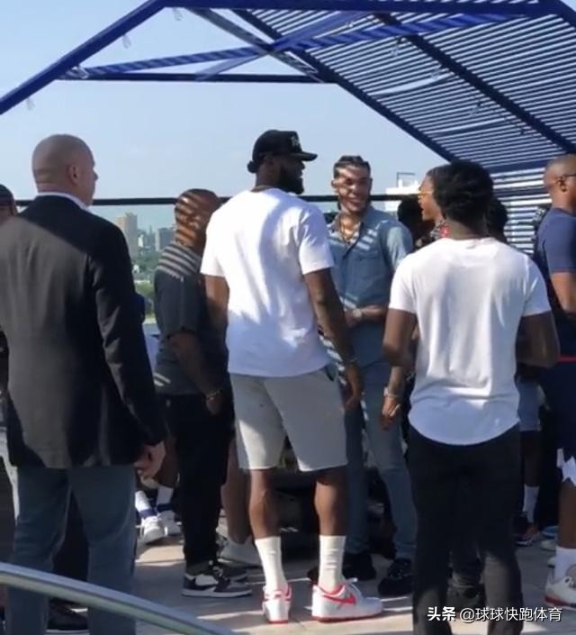 英格拉姆库兹马鲍尔拉塞尔,詹姆斯库兹马鲍尔英格拉姆