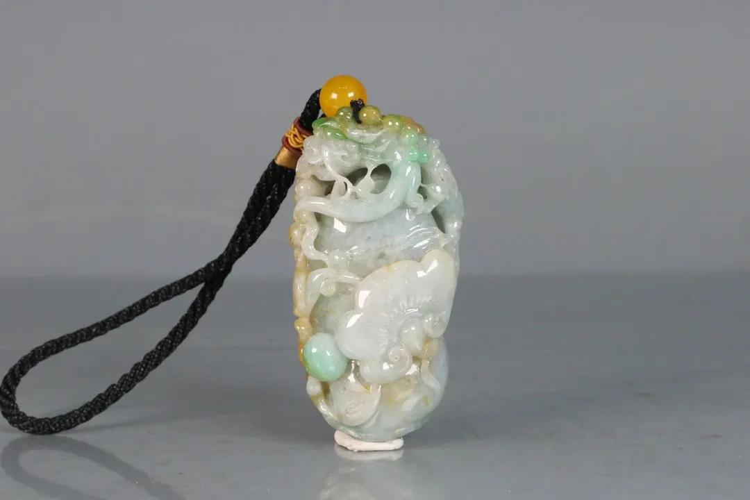 翡翠挂件分享,分享几款翡翠