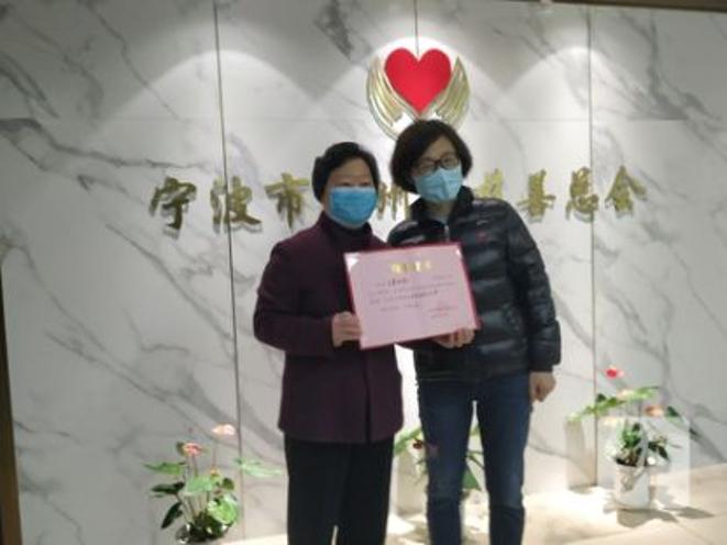 海外华人为祖国运送口罩,在日华人免费送口罩