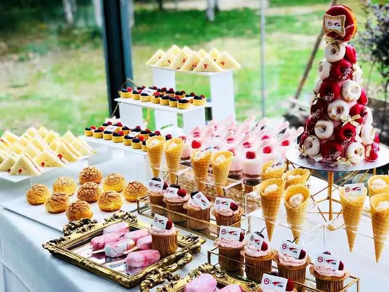 不靠娱乐设施、不接待散客、不主动宣传，这个庄园依然被引爆