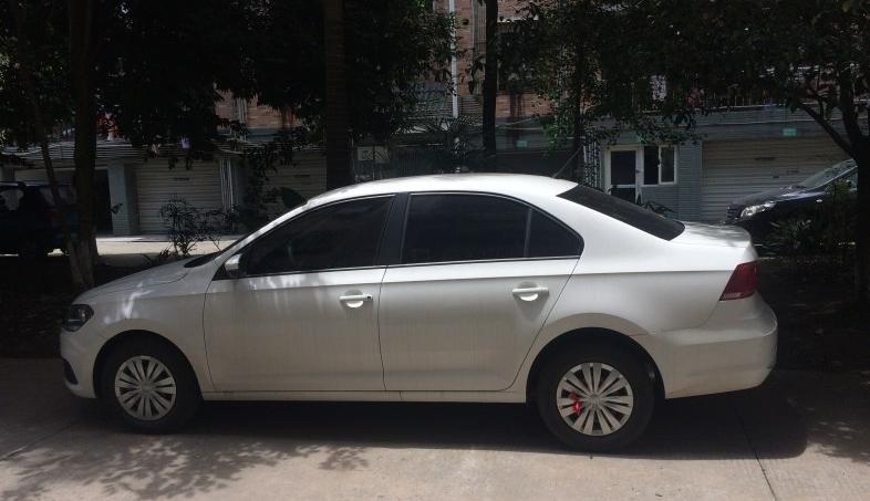 桑塔纳加满油跑不起来,桑塔纳跑了100万公里不显示里程了