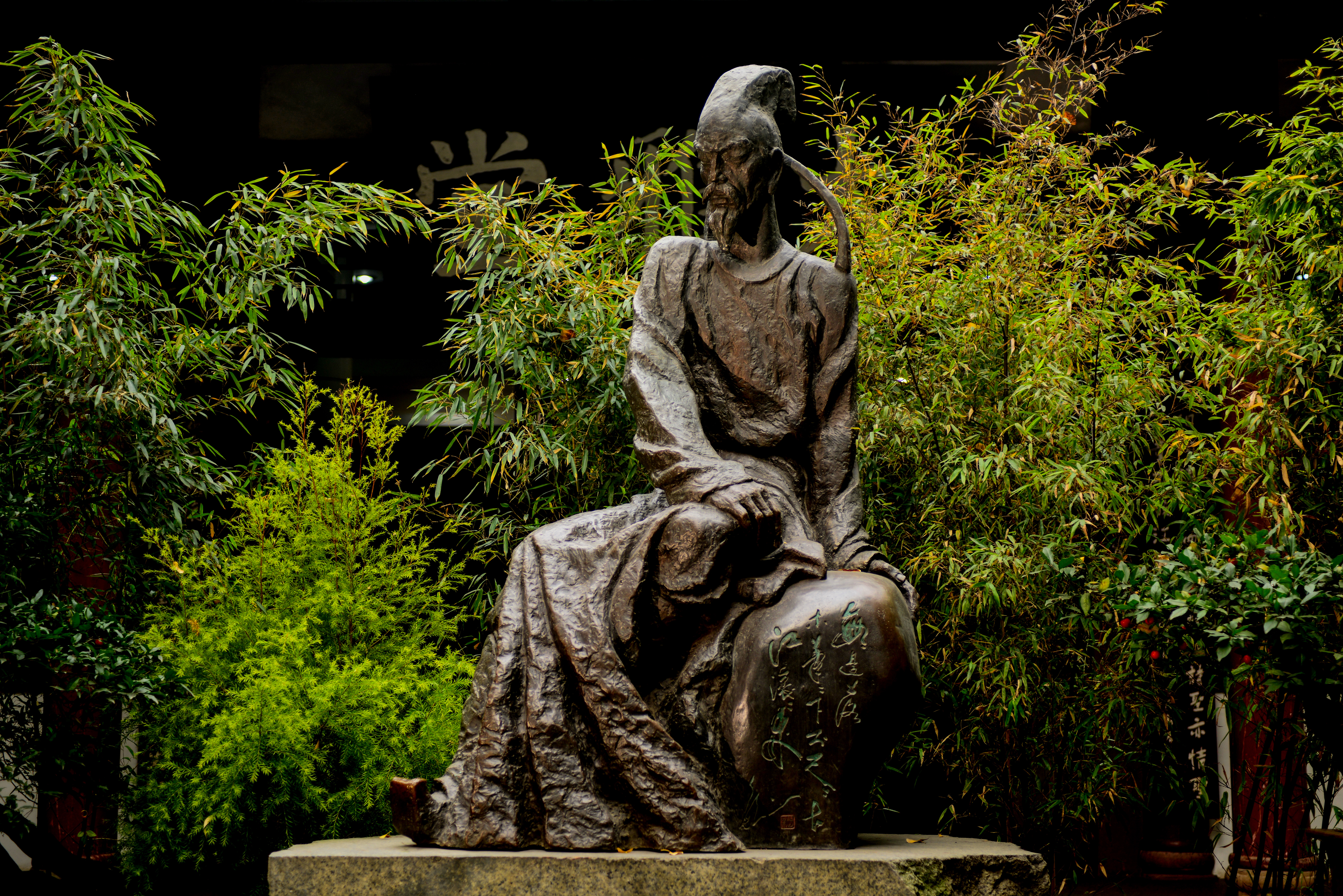 杜甫家国情怀最有名的18首,杜甫有关家国情怀忧国忧民的诗句