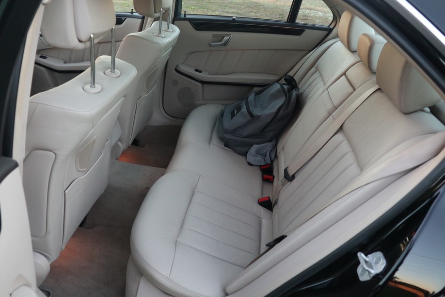 奔驰e550运动版,e550奔驰新款