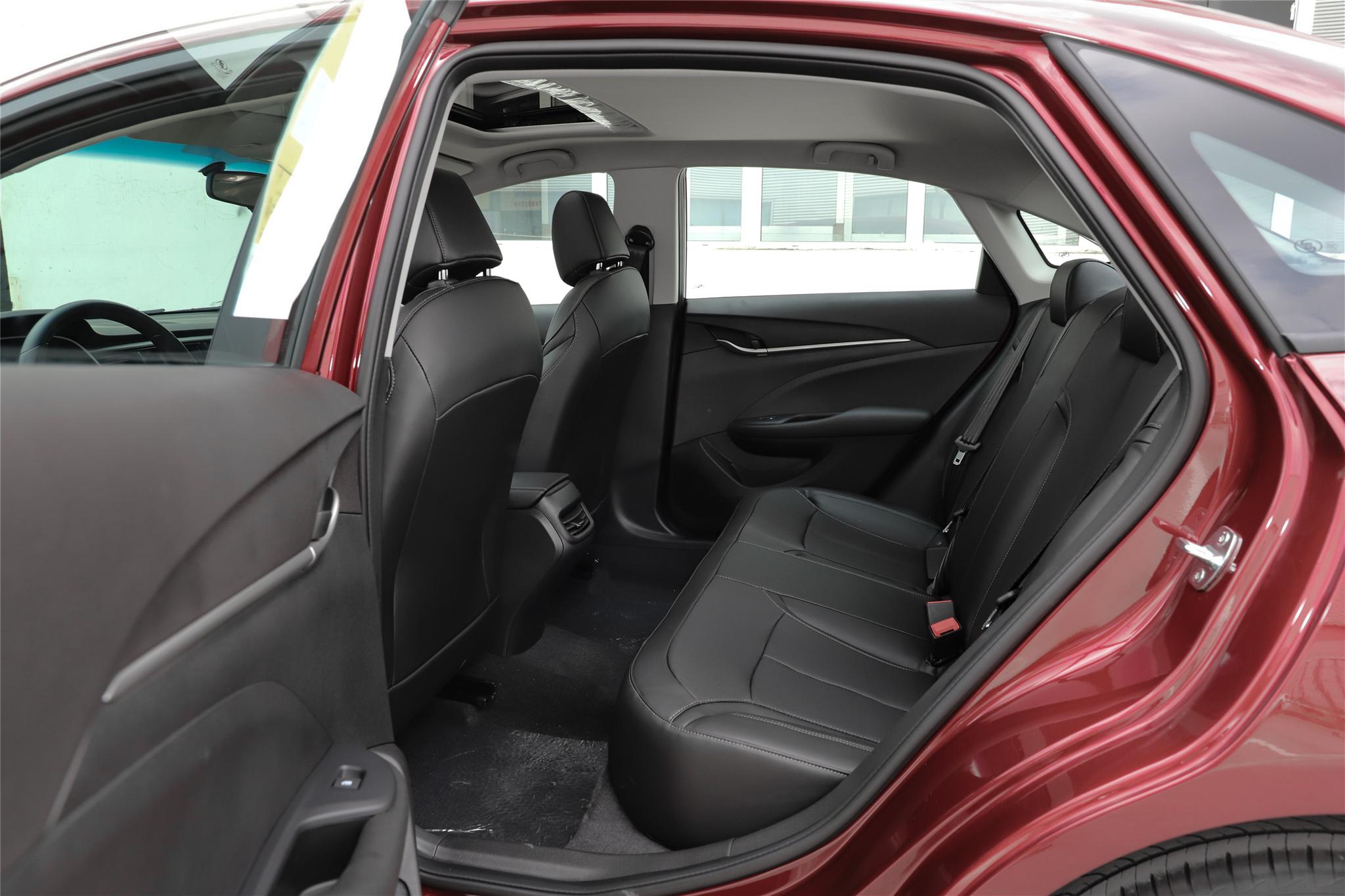 6万预算这3款车最合适颜值高省油,预算10万元这几款车型值得一看