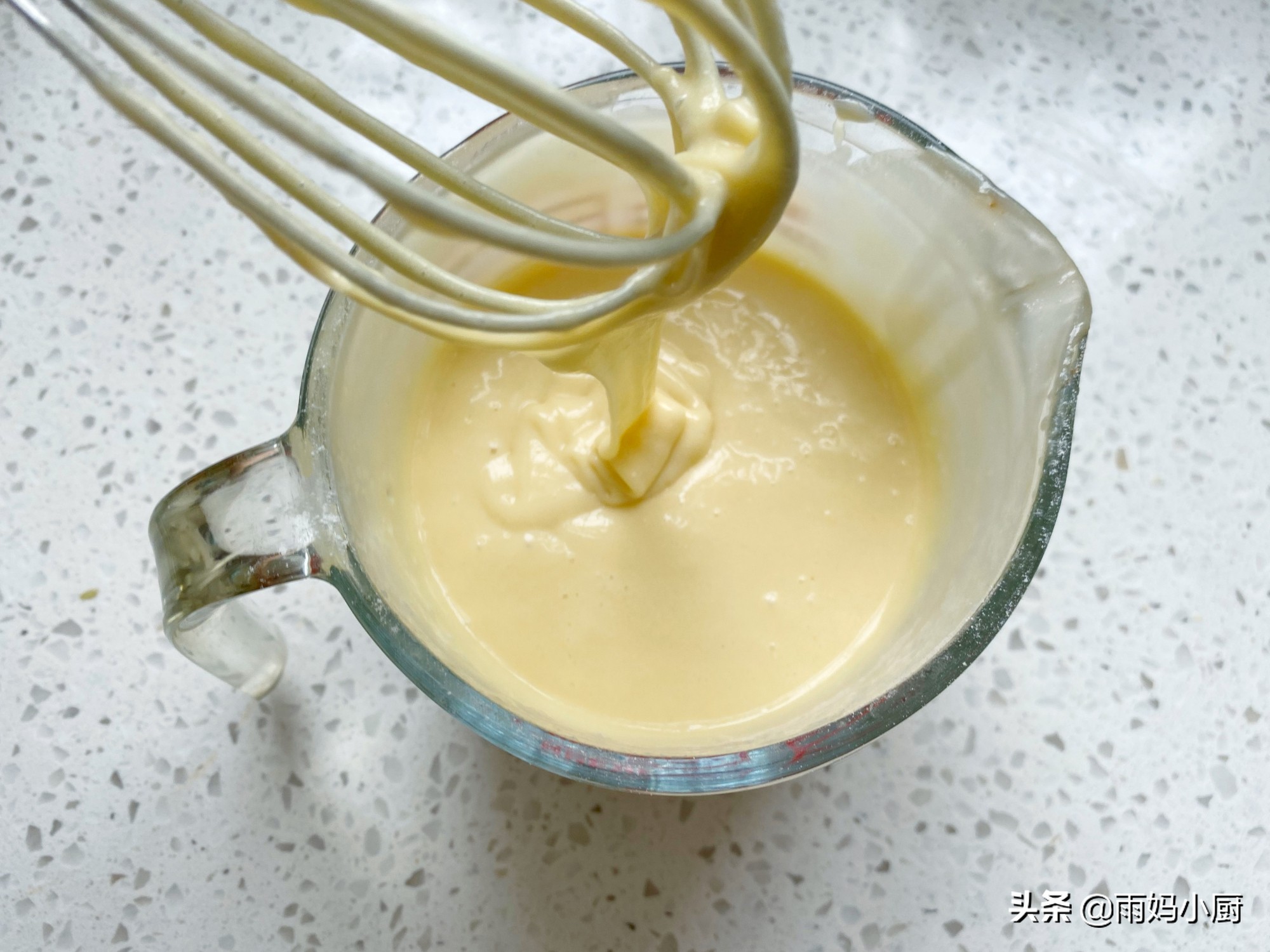 快手华夫饼,快手早餐饼松软可口又营养