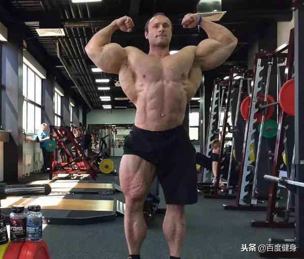 肌肉男断开健身1年后，其身体素质与之前相比有什么差别？