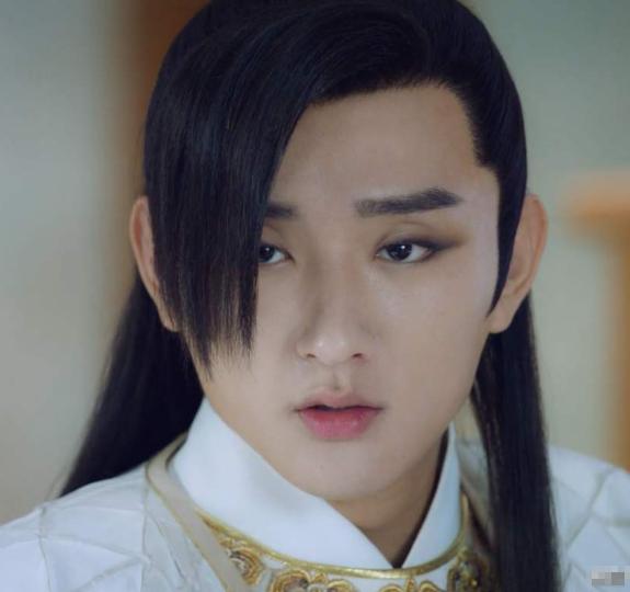 于小彤海陆恋情历程,于小彤和陈小纭海陆谁先在一起的