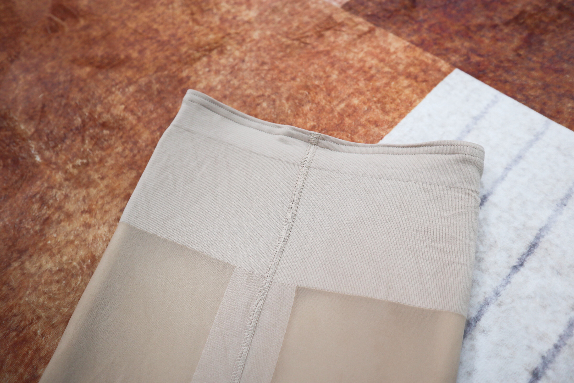 冬天穿光腿神器会对身体不好吗,冬天穿光腿神器好看吗